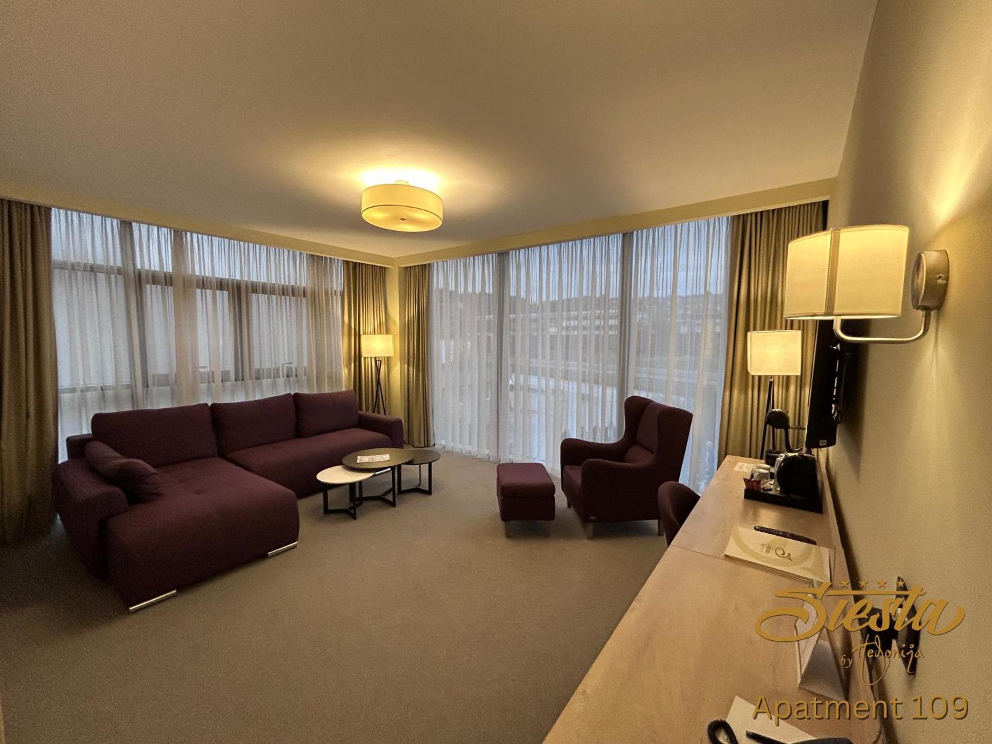 Hotel Siesta Užice Extérieur photo